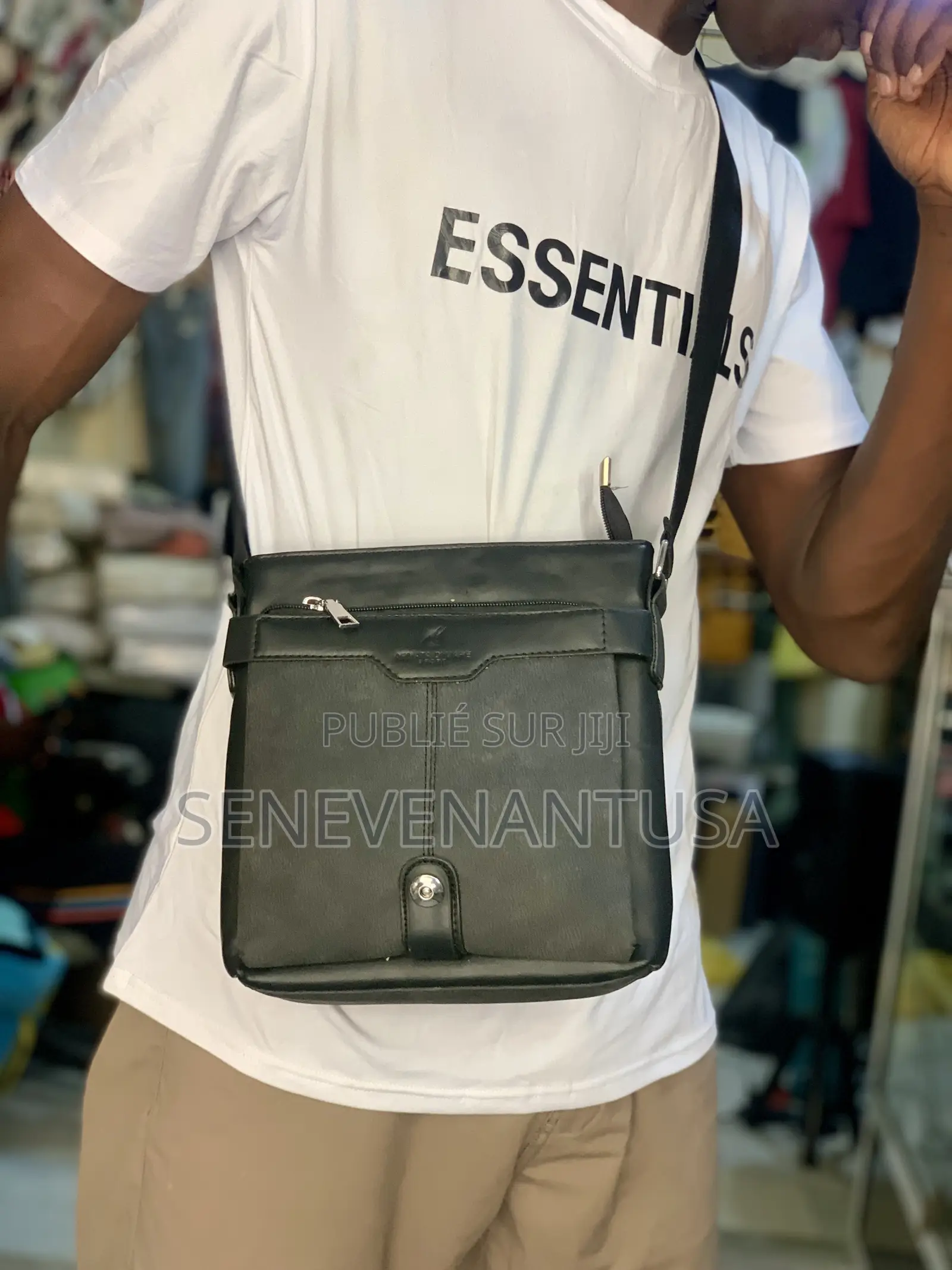 Prodotto Importato Da via E. Berlinguer, Italia Made In