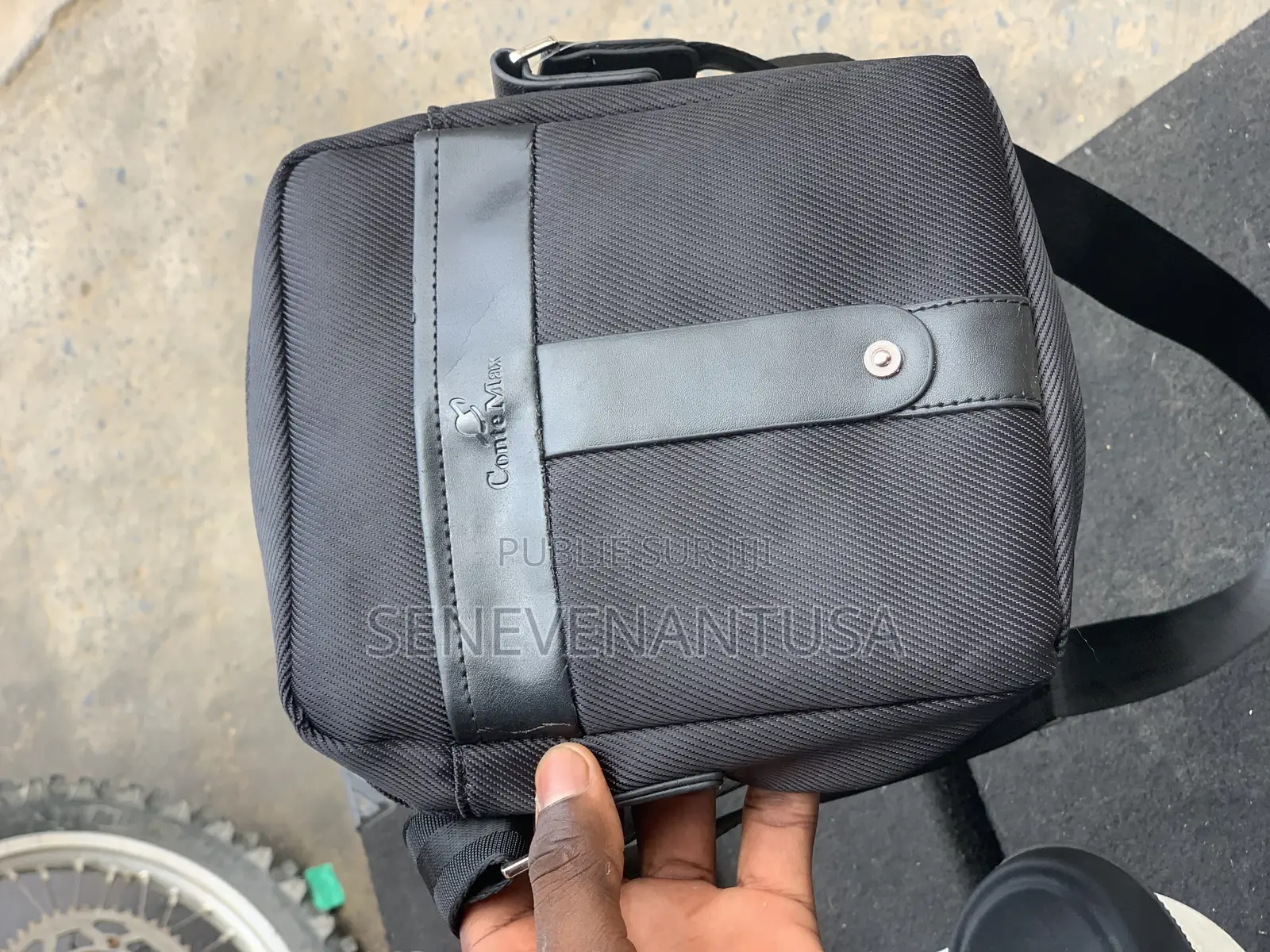 Prodotto Importato Da via E. Berlinguer, Italia Made In