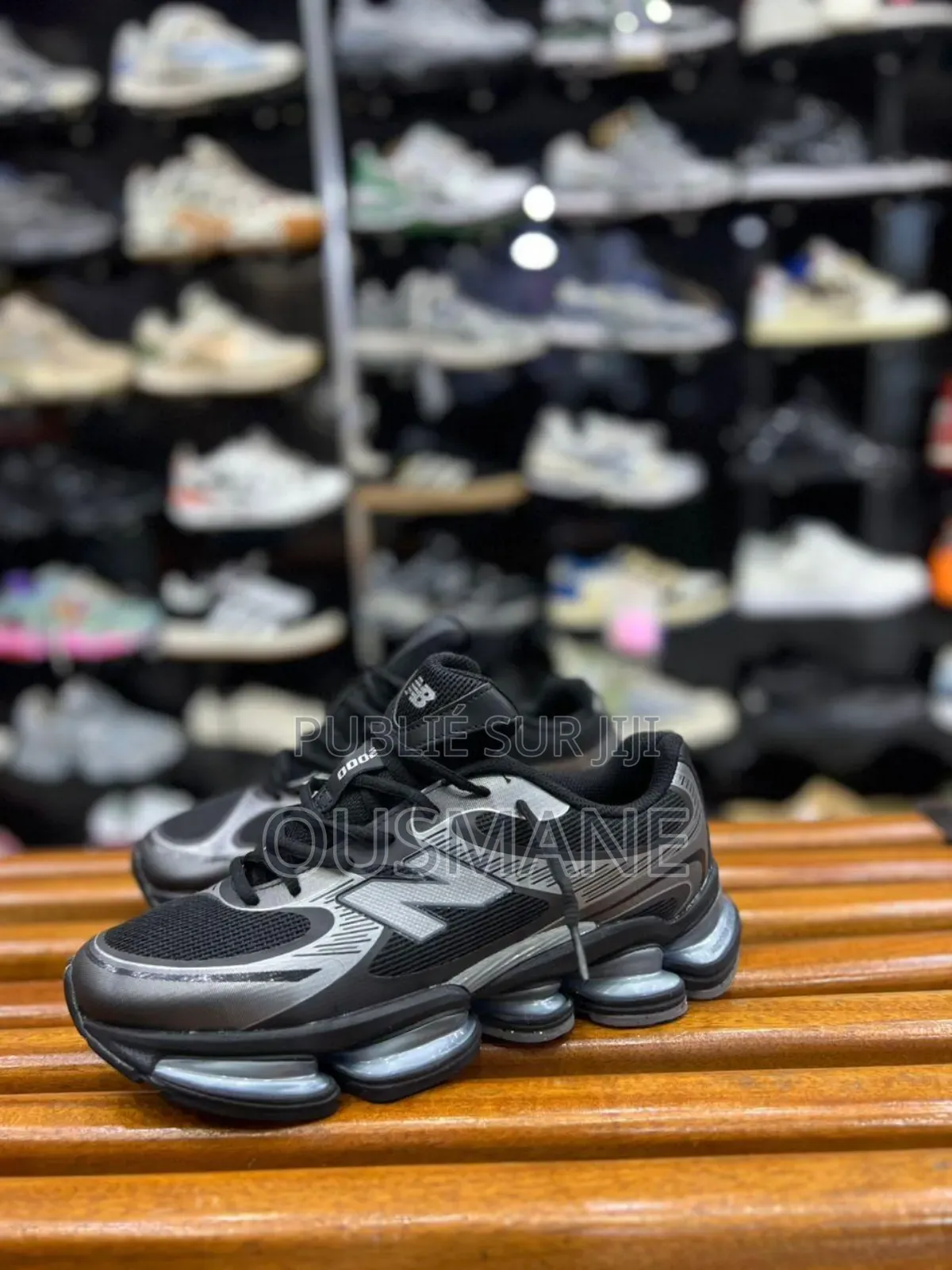 Disponible 
Original New Balance 2000
40/41/42/43/44/45
Avec Box 