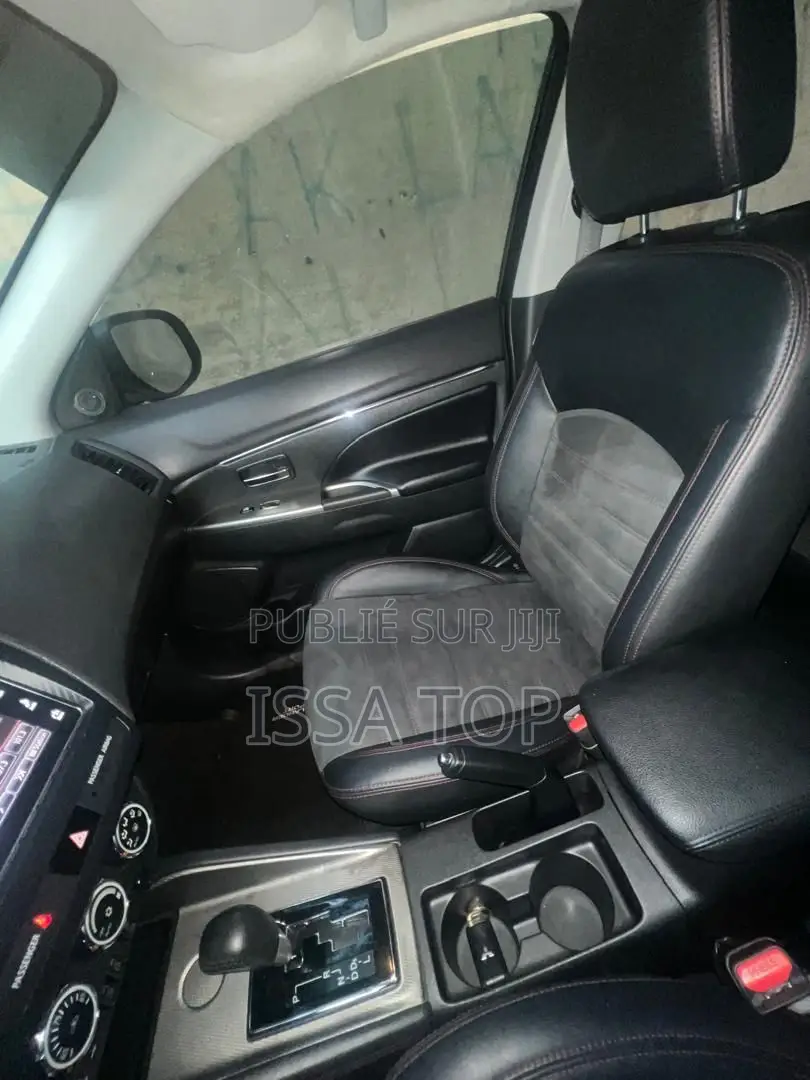 Mitsubishi Outlander 2018 Black