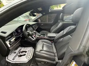 Audi Q8 55 Premium AWD quattro 2020 Gris