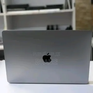 New Apple MacBook Pro 2019 16GB Intel Core I7 SSD 256GB