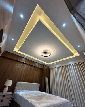 Faux Plafond en Platre Disponible