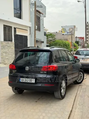 Volkswagen Tiguan 2012 Black