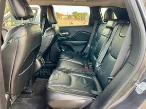 Jeep Cherokee 2017 Gris