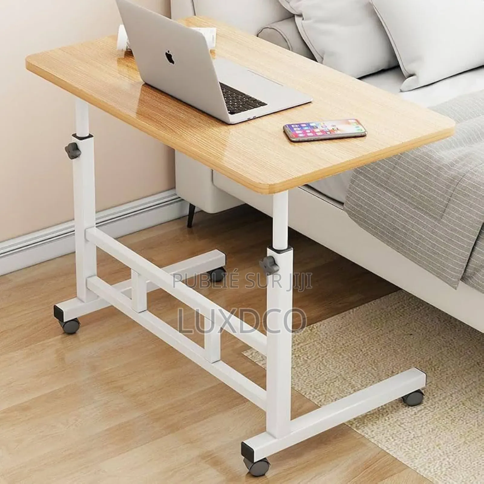 Bureau d'Ordinateur Portable Réglable Et Mobile Avec Base en Métal.