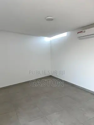 2chbre Blocs d'appartements dans Katos Immo, Grand Yoff à Vendre