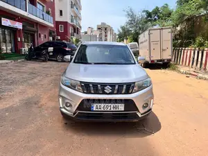 Photo - Suzuki Vitara 2022 Gris