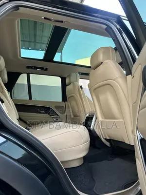 Land Rover Range Rover Vogue 2023 Black