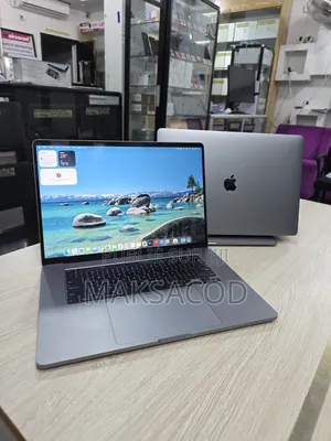 Photo - Ordinateur Portable Apple MacBook Pro 2019 32GB Intel Core I9 SSD 512GB