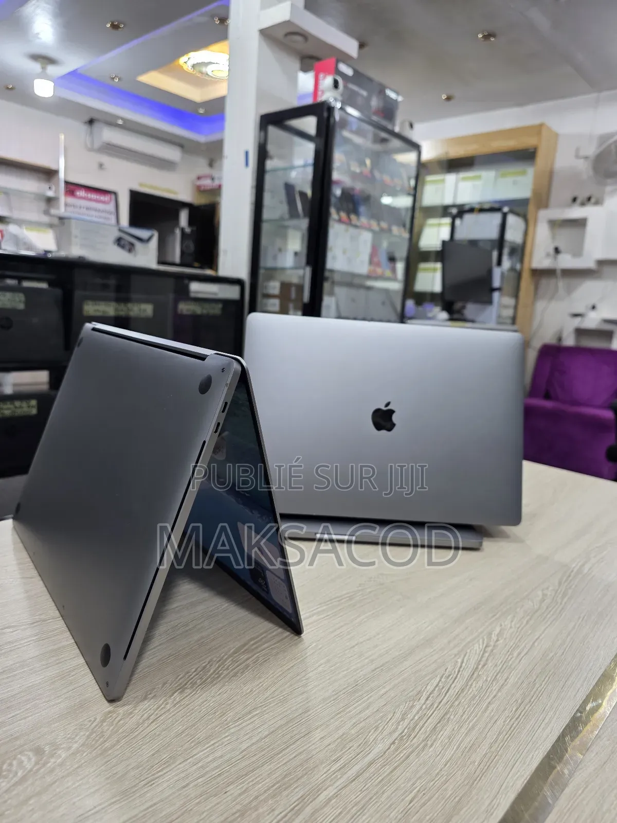 Ordinateur Portable Apple MacBook Pro 2019 32GB Intel Core I9 SSD 512GB