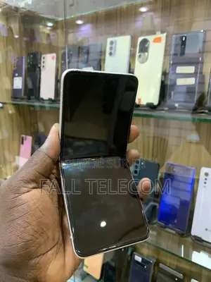 New Samsung Galaxy Z Flip 3 256 GB Doré