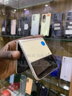 New Samsung Galaxy Z Flip 3 256 GB Doré