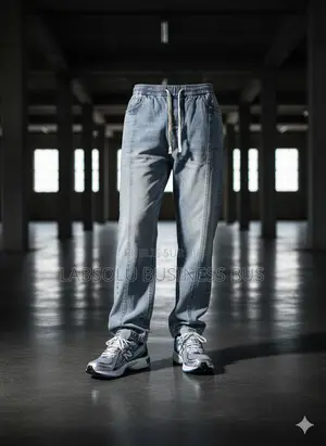 Disponible Chez L’Absolu