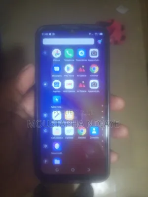 Photo - Tecno Spark 4 32 GB Blue