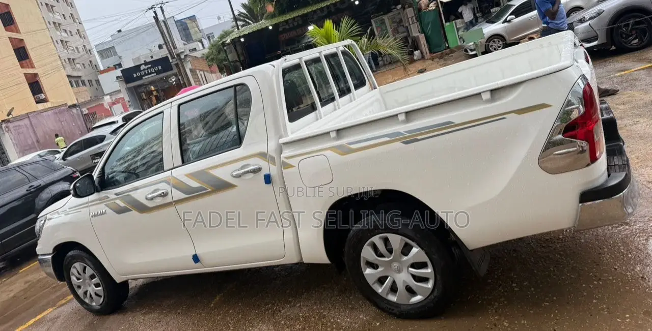 Toyota Hilux 2025 Blanc