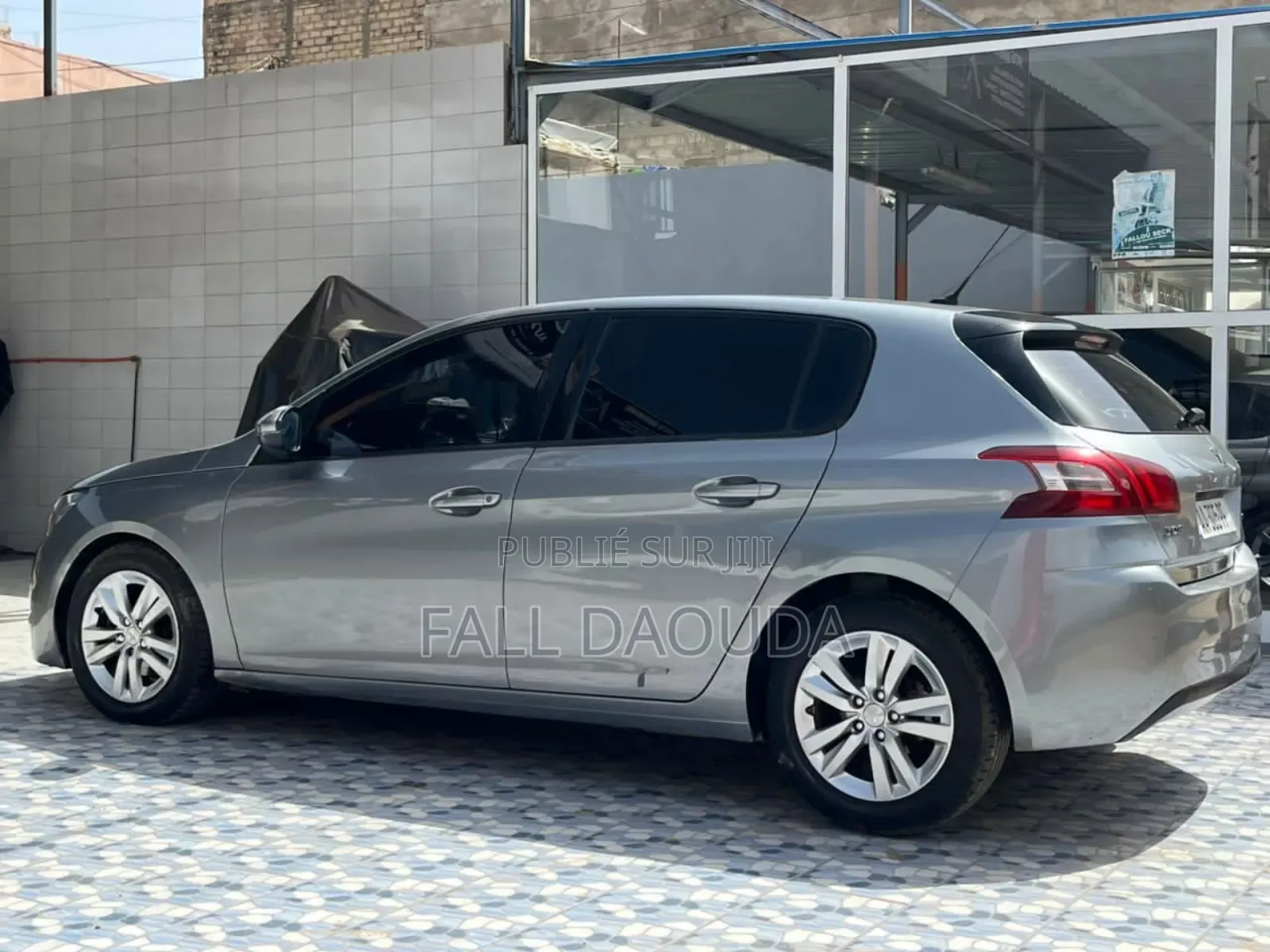 Peugeot 308 2016