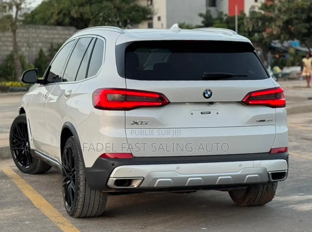 BMW X5 xDrive40i AWD 2019 Blanc