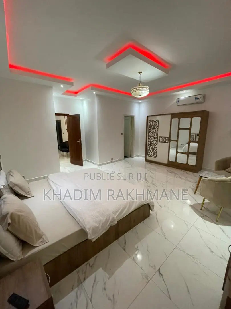 Furnished 2chbre Appartement dans Luxury Appartemen, Ngor à Louer