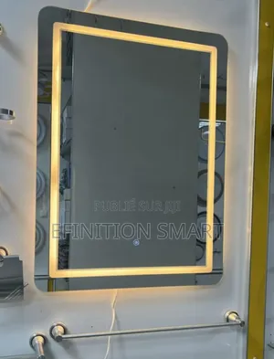 Photo - Miroir Led Carré