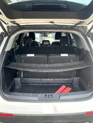 Ford Explorer 2021 Blanc