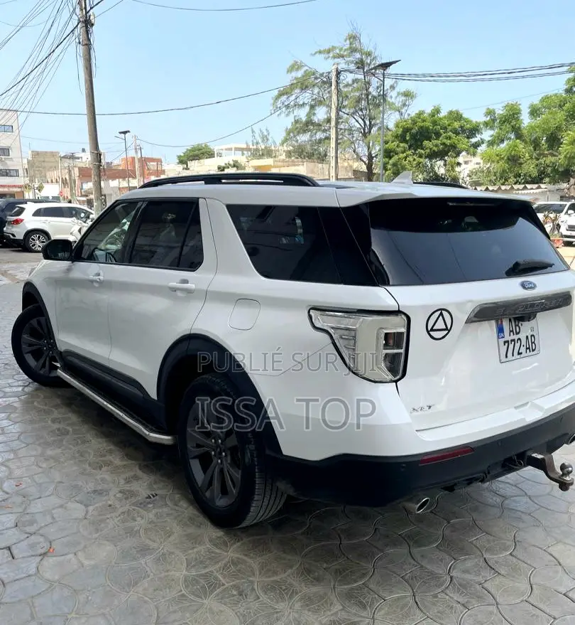 Ford Explorer 2021 Blanc