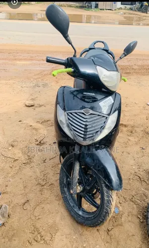 Honda Super Hawk 2024 Black