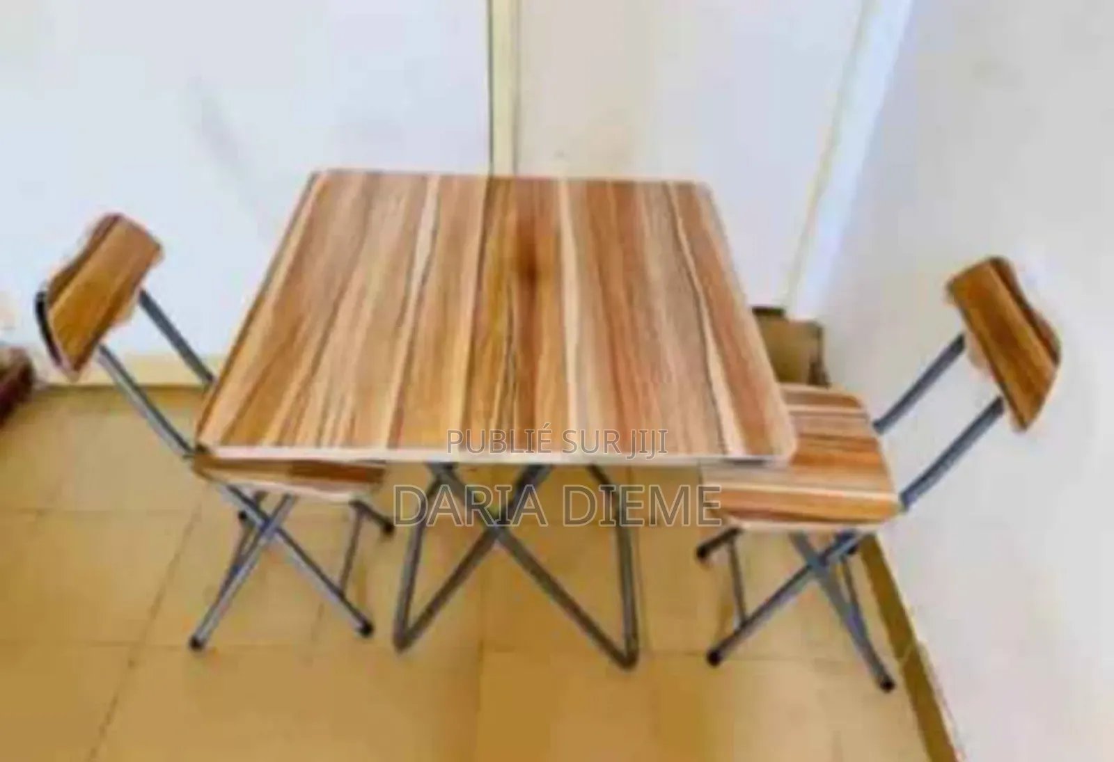 Table Plus 2 Chaise