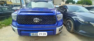 Photo - Toyota Tundra Limited 4dr Double Cab SB (5.7L 8cyl 6A) 2014 Blue