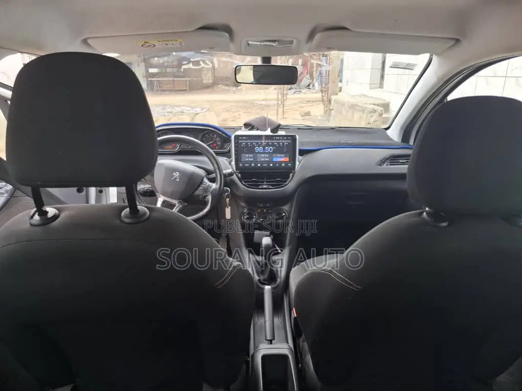 Peugeot 208 2017 Blanc