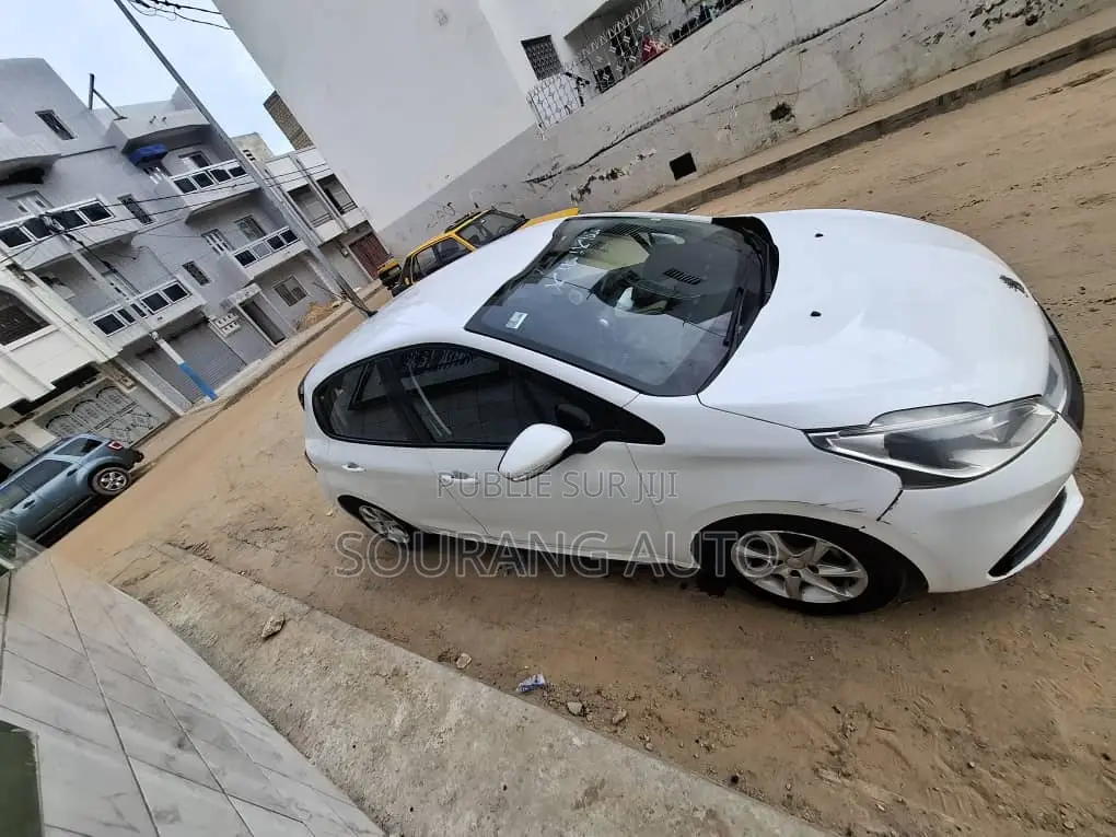 Peugeot 208 2017 Blanc