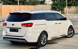 Kia Carnival 2018 Blanc