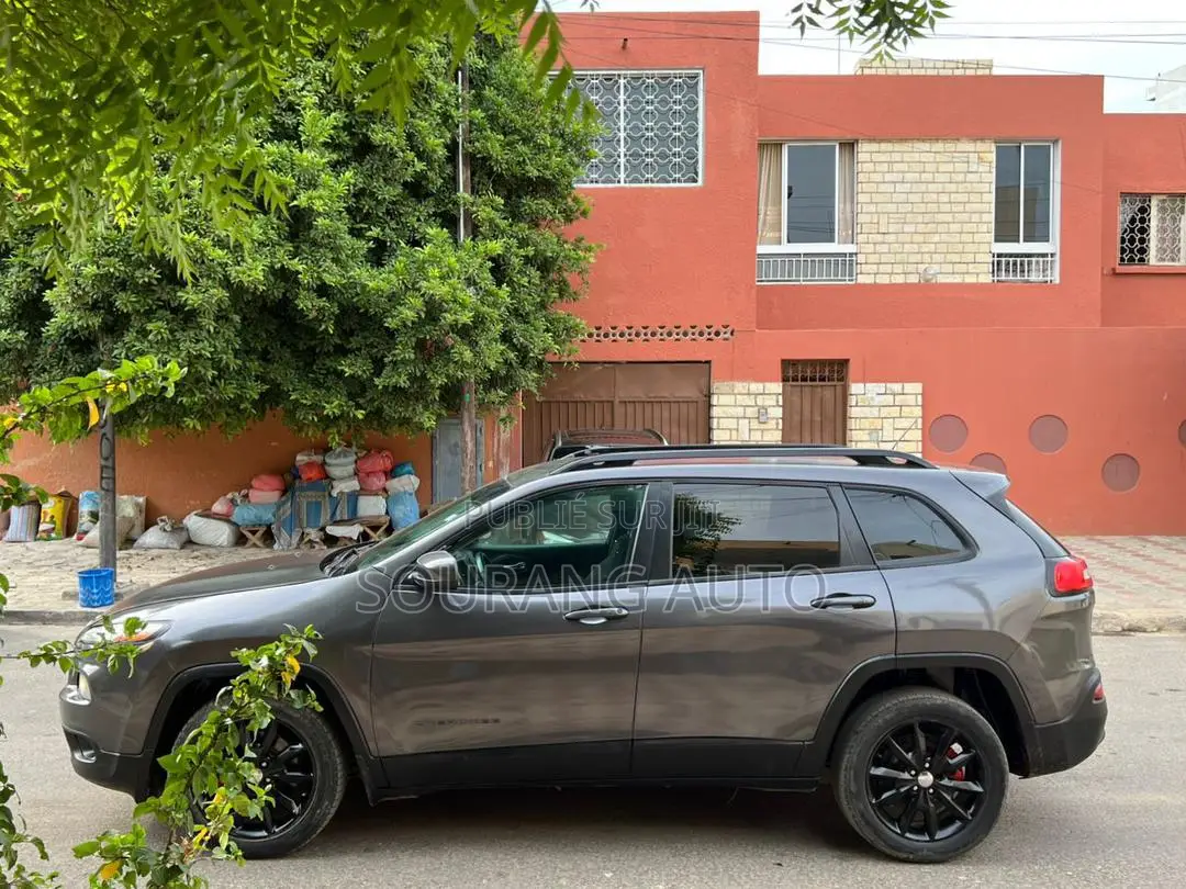 Jeep Cherokee 2015 Black