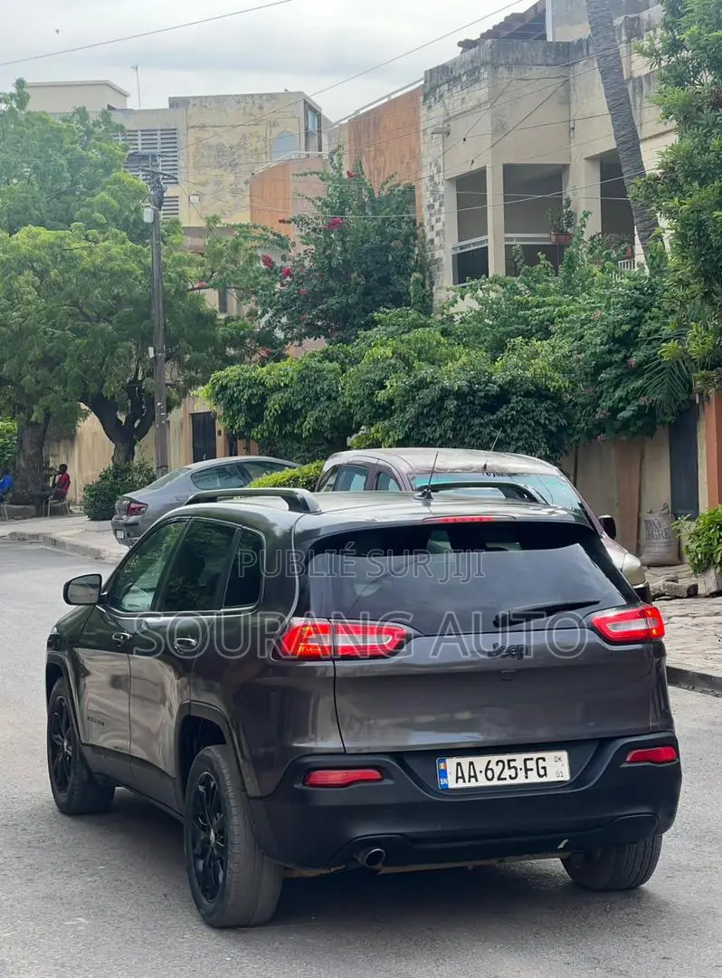 Jeep Cherokee 2015 Black
