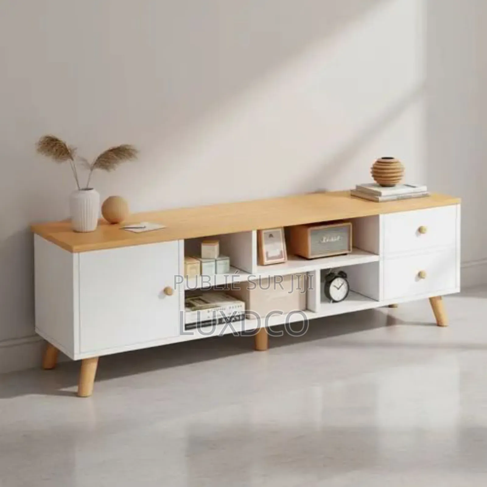 Meuble Tv Design Moderne en Bois.