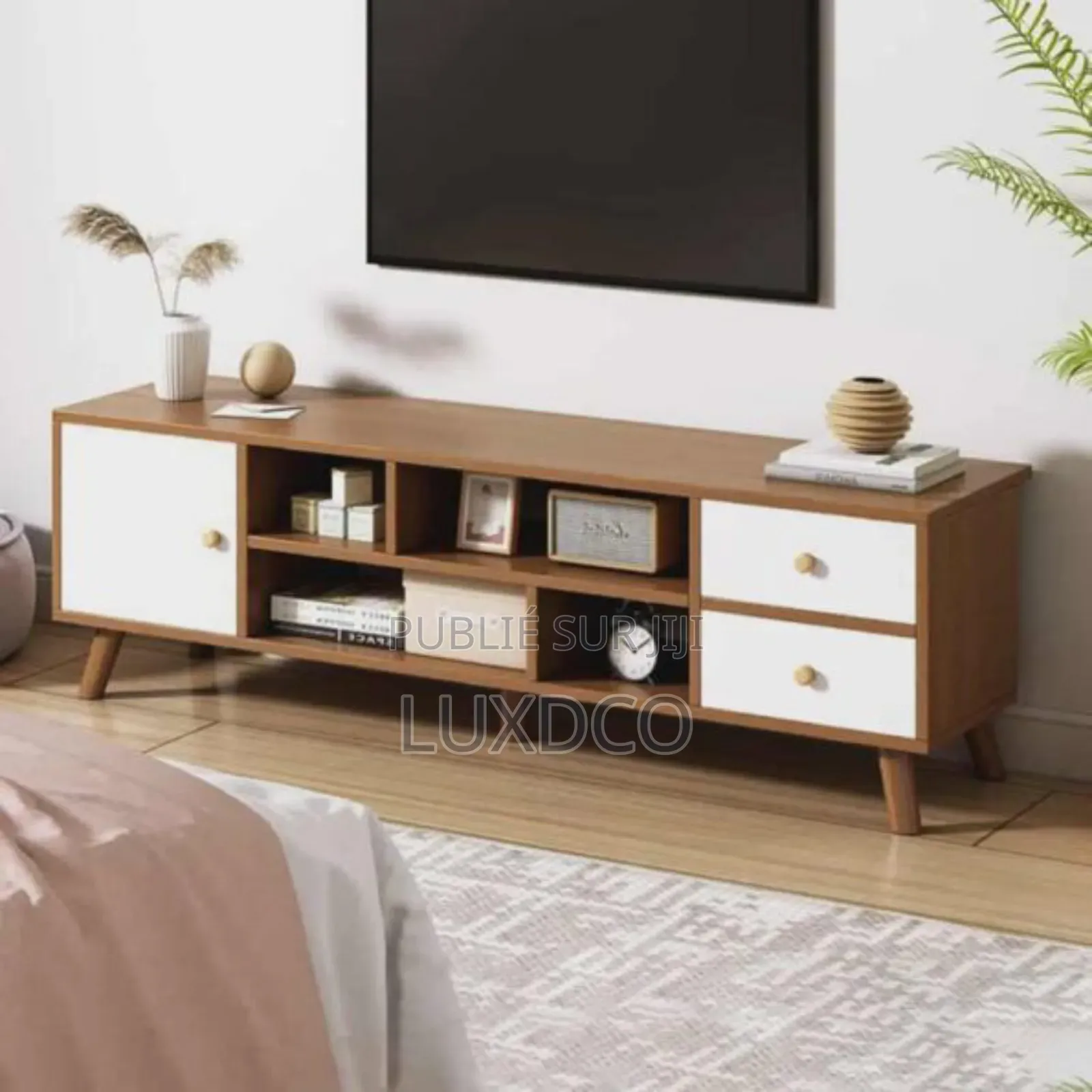 Meuble Tv Design Moderne en Bois.