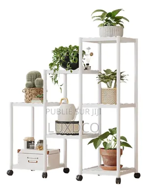 Photo - Étagère De Fleur Décoration Support en Fer Étagère en Plastique Dure.