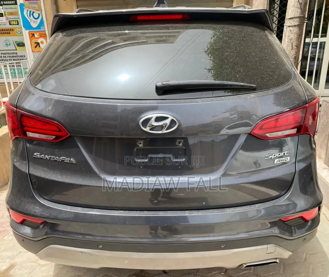 Hyundai Santa Fe 2017 Black