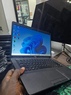 New Ordinateur Portable Dell Latitude 5400 16GB Intel Core I7 SSD 256GB