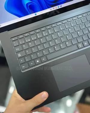 New Microsoft Surface Laptop 4 16GB Intel Core I7 SSD 256GB