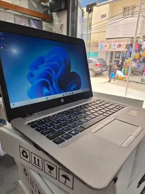 Photo - New Ordinateur Portable HP EliteBook 840 G3 8GB Intel Core I5 SSD 256GB