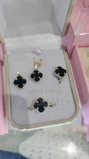 Photo - Bijouterie Makarimal Ahlakh