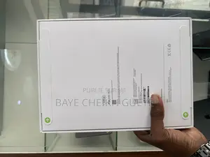 New Apple iPad (2025) 128 GB