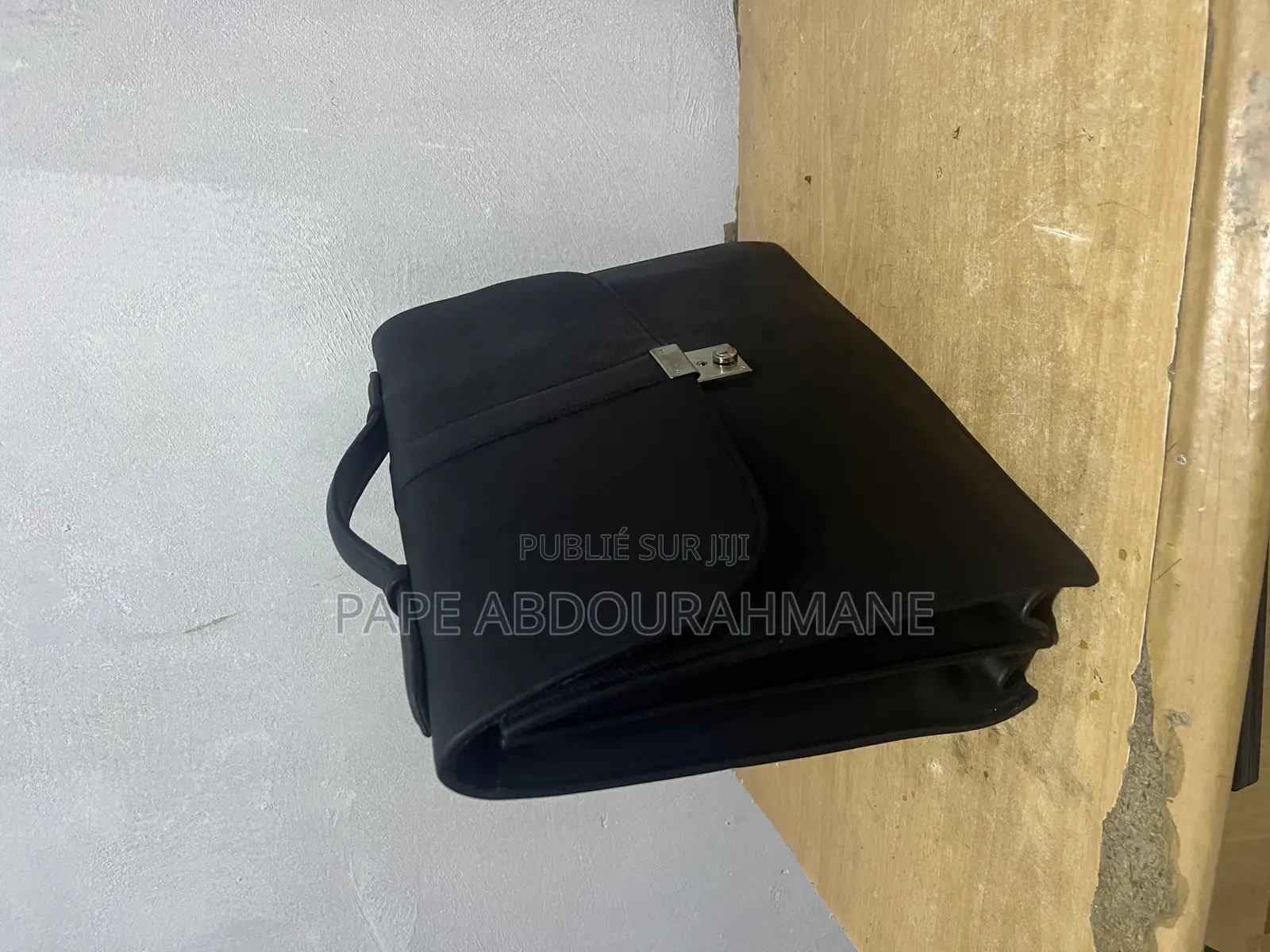 Sac D’Affaires Élite – Cuir Noir Premium