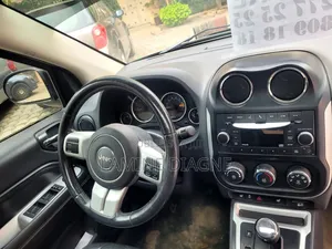 Jeep Boussole Sport 4x4 2016 Blanc