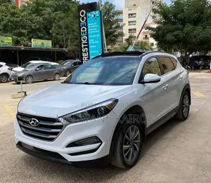 Photo - Hyundai Tucson 2017 Blanc