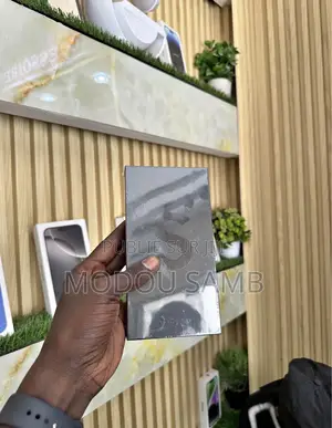 New Samsung Galaxy S22+ 5G 256 GB Black