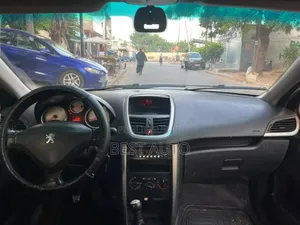 Peugeot 207 2012 Gris