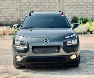 Photo - Citroen C4 2018 Black