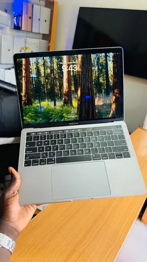 New Apple MacBook Pro 2019 8GB Intel Core I5 SSD 128GB